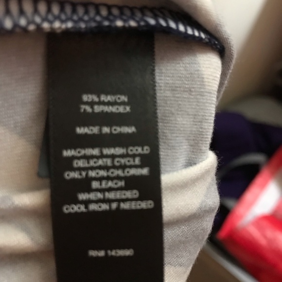 Dress - Picture 4 of 4